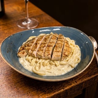 Fettuccine Alfredo